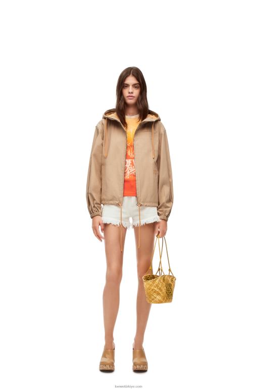Loewe iraca avuç içi ve dana derisinden küçük anagram sepet çantası 026008 kadınlar okra