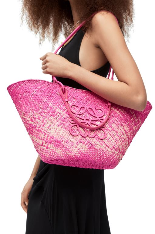 Loewe iraca palmiye ve dana derisinden anagram sepet çantası 0260070 kadınlar fuşya