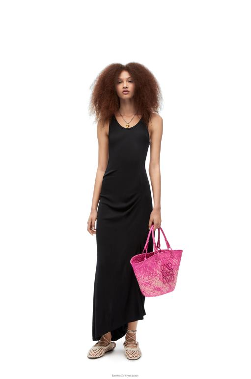 Loewe iraca palmiye ve dana derisinden anagram sepet çantası 0260070 kadınlar fuşya