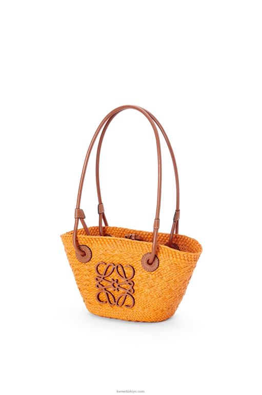 Loewe iraca palmiye ve dana derisinden mini anagram sepet çantası 0260097 kadınlar turuncu/ten rengi