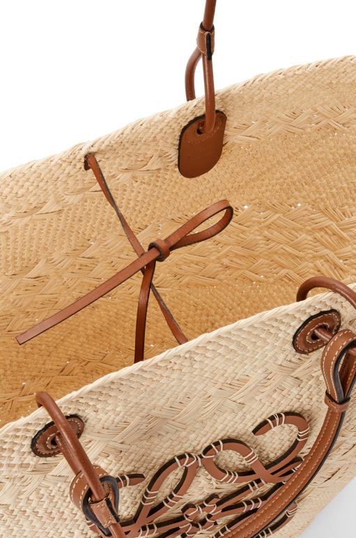 Loewe iraca palmiyesi ve dana derisinden büyük anagram sepet çantası 0260017 kadınlar doğal/ten rengi
