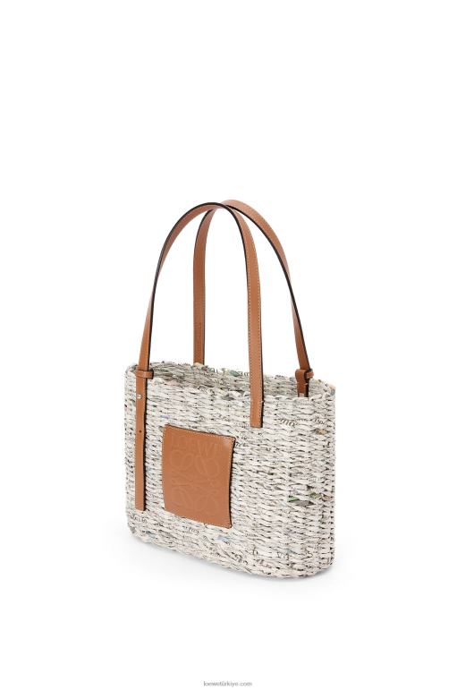 Loewe kağıt ve dana derisinden küçük gazete kare sepet çanta 02600101 kadınlar ten rengi/çok renkli