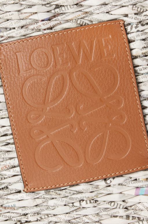 Loewe kağıt ve dana derisinden küçük gazete kare sepet çanta 02600101 kadınlar ten rengi/çok renkli