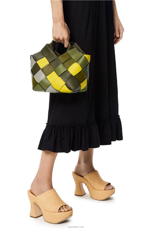 Loewe klasik dana derisinden küçük fazlalık deri dokuma sepet çanta 02600103 kadınlar yeşil