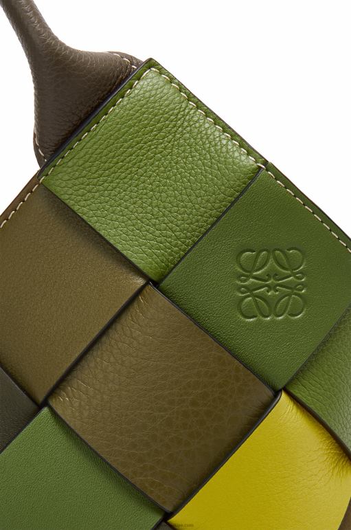 Loewe klasik dana derisinden küçük fazlalık deri dokuma sepet çanta 02600103 kadınlar yeşil