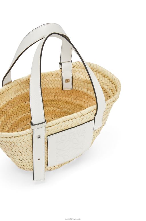 Loewe palmiye yaprağı ve dana derisinden küçük sepet çanta 0260048 kadınlar doğal beyaz