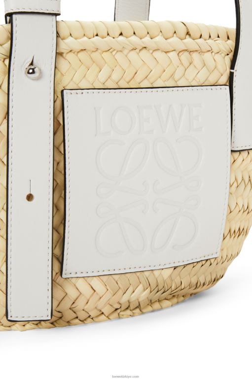 Loewe palmiye yaprağı ve dana derisinden küçük sepet çanta 0260048 kadınlar doğal beyaz