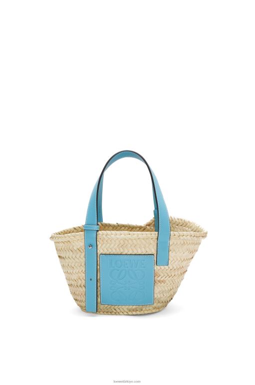 Loewe palmiye yaprağı ve dana derisinden küçük sepet çanta 0260057 kadınlar açık mavi