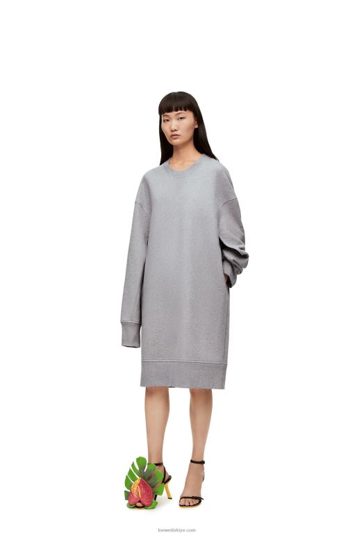 Loewe pamuklu polardan uzun sweatshirt elbise 026001084 kadınlar kül