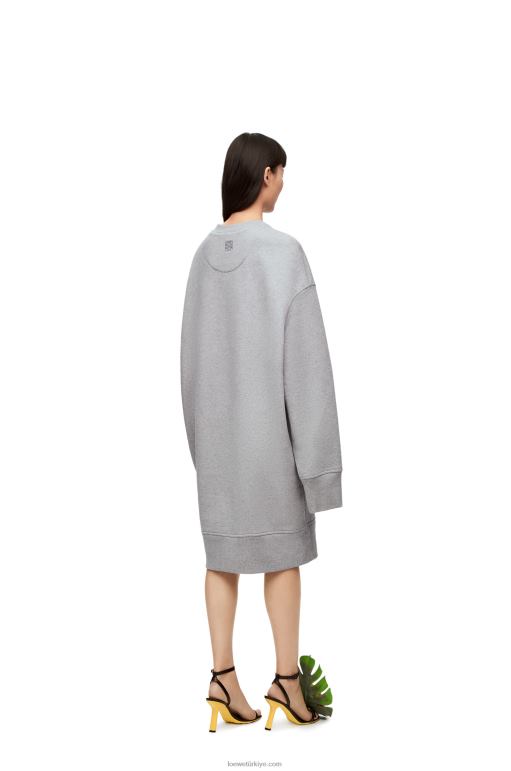Loewe pamuklu polardan uzun sweatshirt elbise 026001084 kadınlar kül