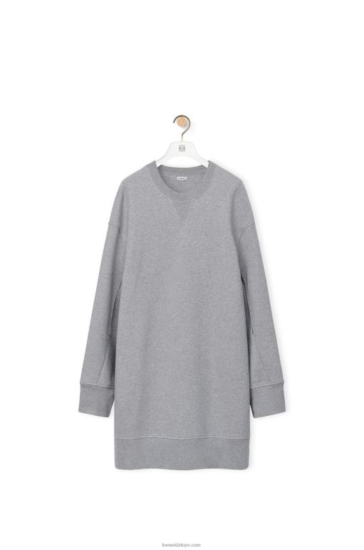Loewe pamuklu polardan uzun sweatshirt elbise 026001084 kadınlar kül