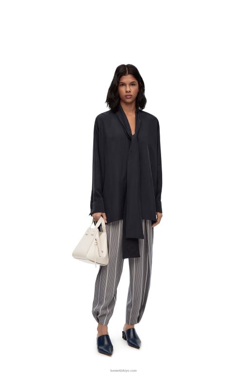 Loewe anagram yakalı ipek bluz 02600917 kadınlar koyu mavi