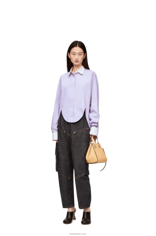 Loewe pamuklu poplinden çizgili plastron gömlek 02600890 kadınlar leylak/beyaz