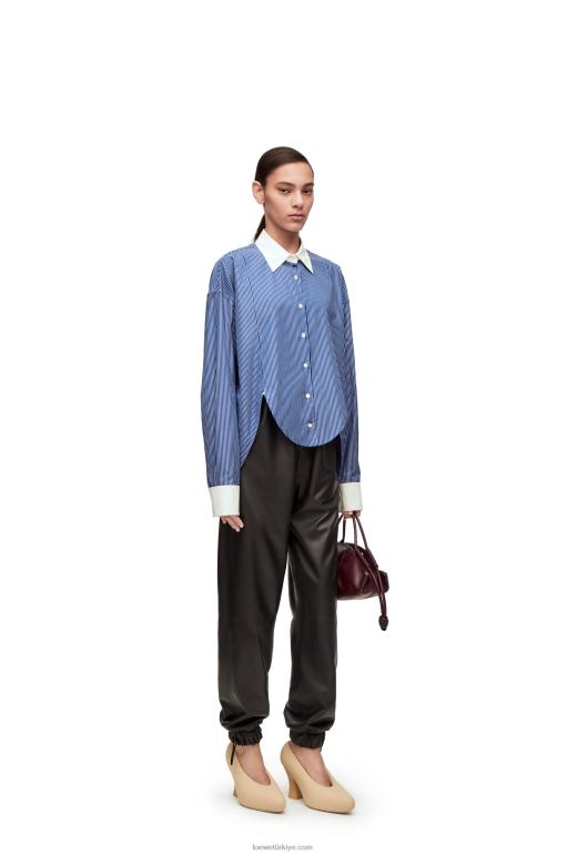 Loewe pamuklu poplinden çizgili plastron gömlek 02600892 kadınlar lacivert/beyaz