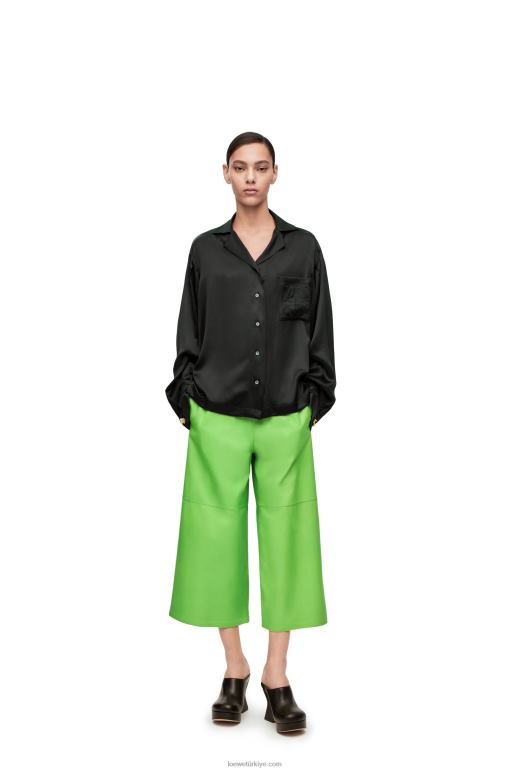 Loewe Nappa'da kırpılmış pantolon 026001111 kadınlar grip yeşili