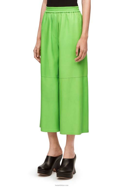 Loewe Nappa\'da kırpılmış pantolon 026001111 kadınlar grip yeşili