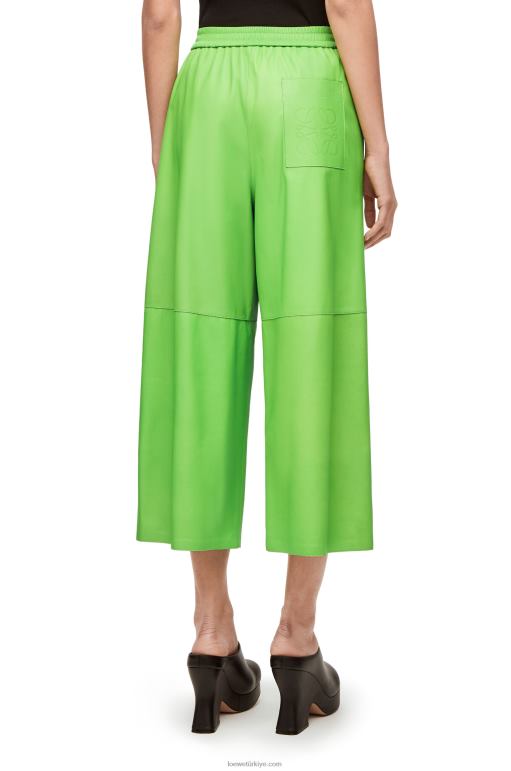 Loewe Nappa\'da kırpılmış pantolon 026001111 kadınlar grip yeşili