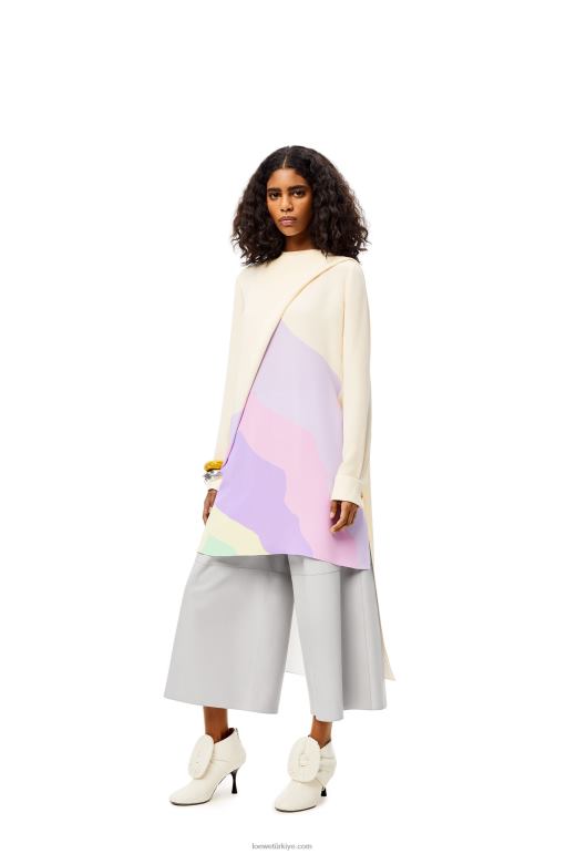 Loewe Nappa'dan kısa, elastik pantolon 026001147 kadınlar açık gri