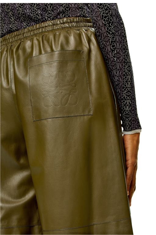 Loewe Nappa kuzu derisinden kısa pantolon 026001140 kadınlar koyu haki yeşil