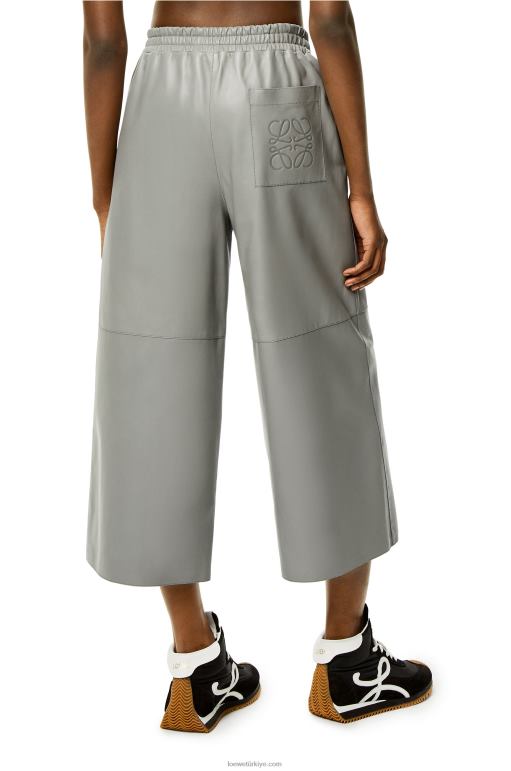 Loewe Nappa kuzu derisinden kısa pantolon 026001143 kadınlar gri