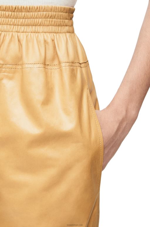 Loewe kağıt gibi napa kumaştan elastik pantolon 026001115 kadınlar kum/tereyağı