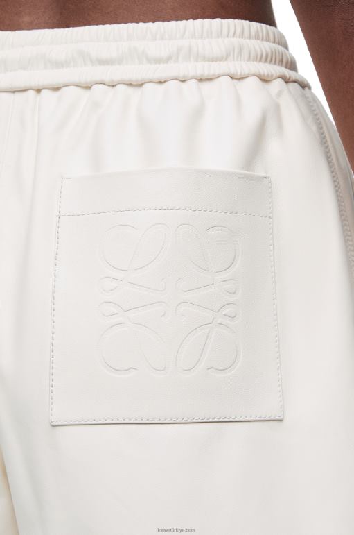 Loewe napa kuzu derisinden şort 026001106 kadınlar beyaz