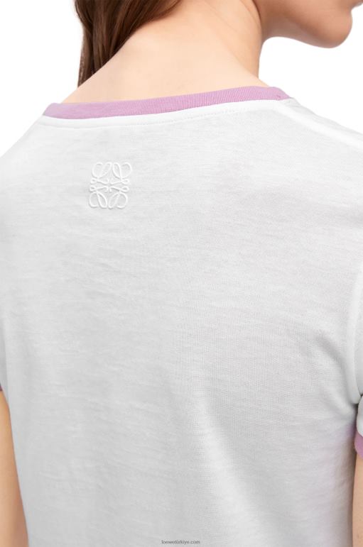 Loewe maruja mallo dar kesim pamuklu t-shirt 02600776 kadınlar beyaz/çok renkli