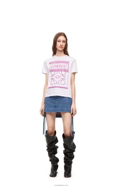 Loewe pamuklu normal kesim tişört 02600771 kadınlar beyaz/pembe çok renkli