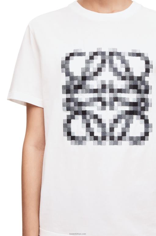 Loewe pamuklu pikselli anagram normal kesim t-shirt 02600796 kadınlar siyah beyaz