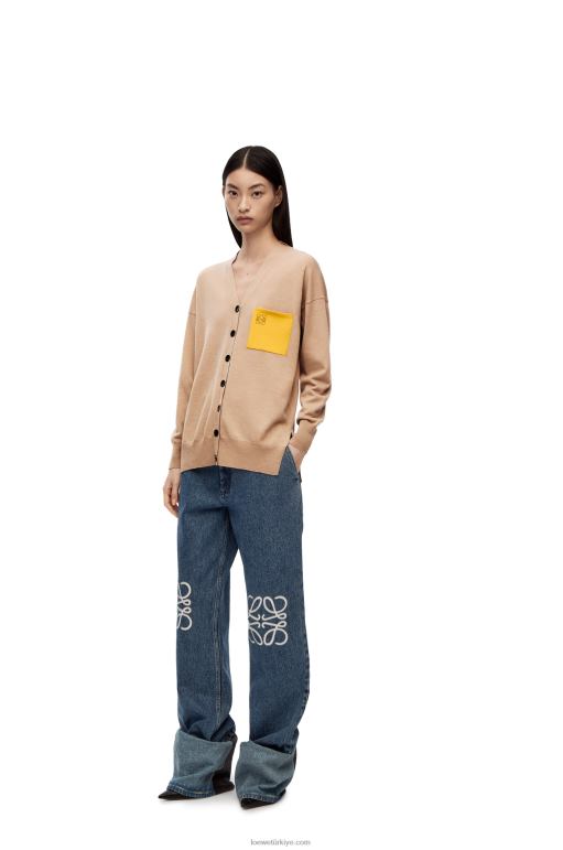 Loewe anagram cepli yün hırka 02600992 kadınlar deve